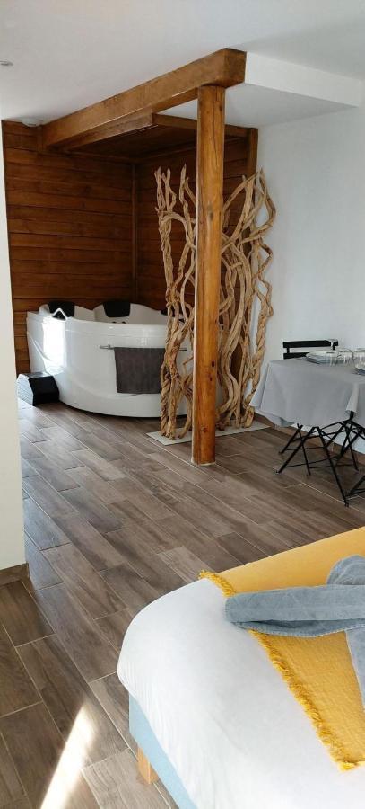 Chambre D'Hotes Des Loyes Jaillans Экстерьер фото