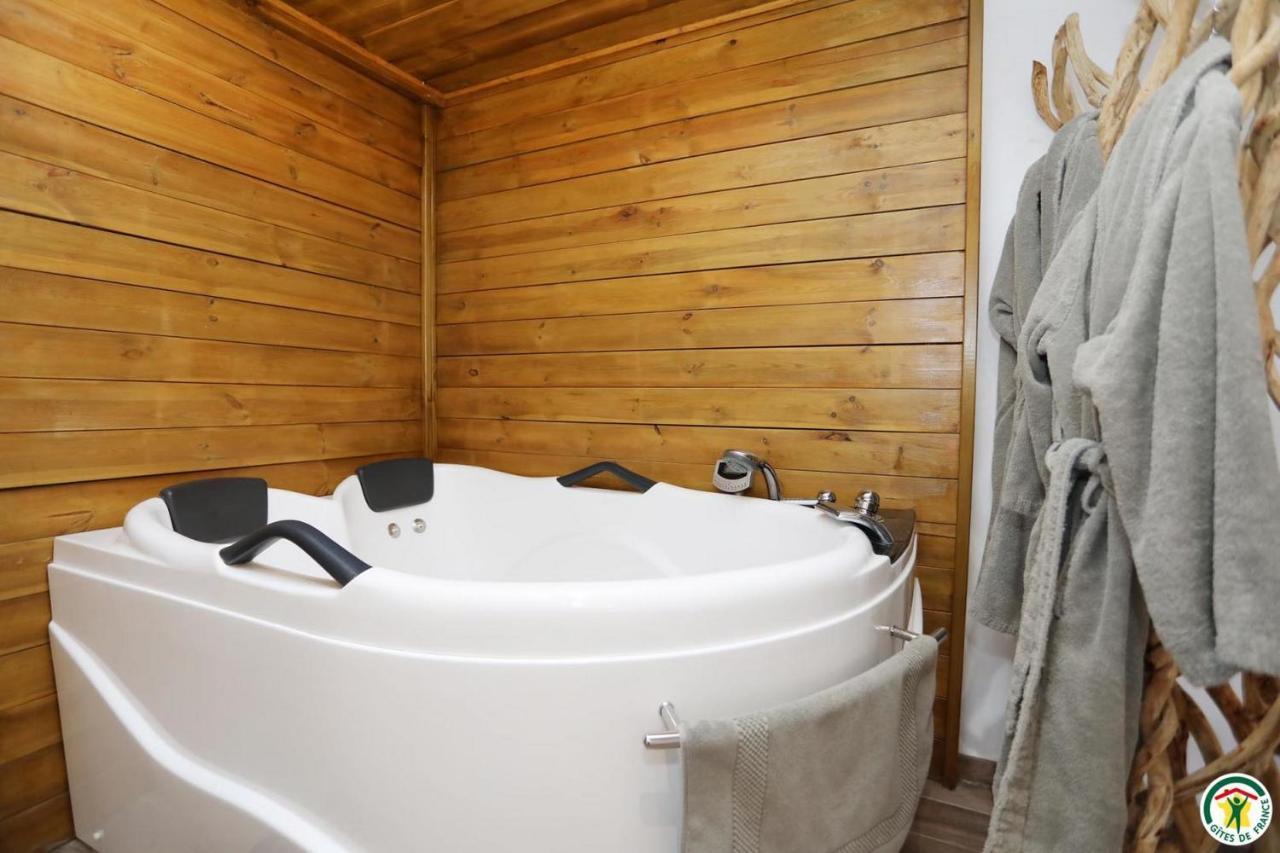 Chambre D'Hotes Des Loyes Jaillans Экстерьер фото